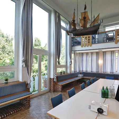 Hostel Jugendherberge Kiel *