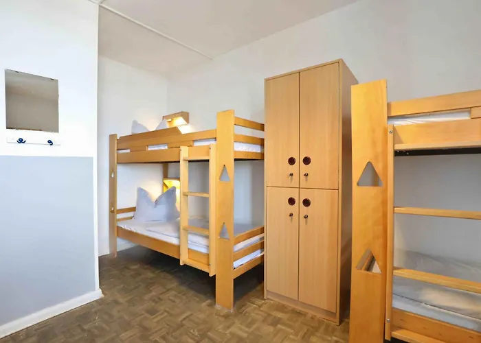 Jugendherberge Kiel Hostel *